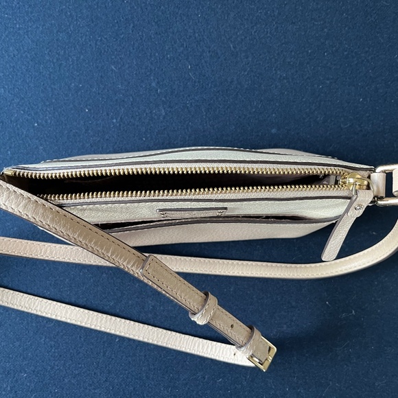 Kate Spade Purse - Picture 2 of 3